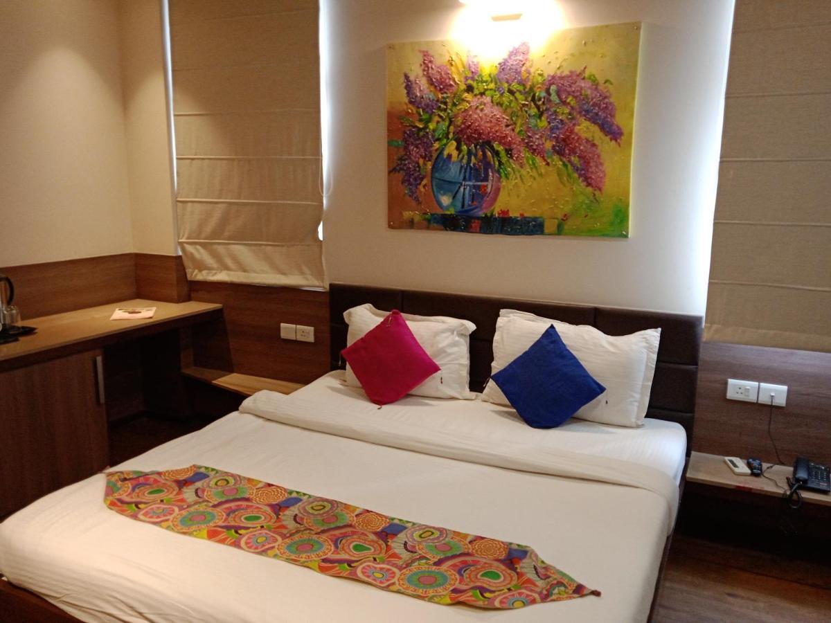 Fleur Hotel Divisione di Divisione di Jaipur Esterno foto