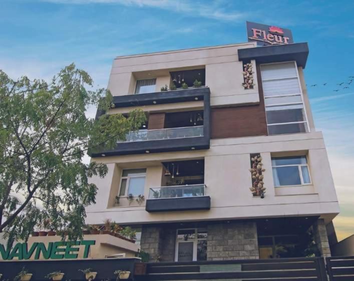 Fleur Hotel Divisione di Divisione di Jaipur Esterno foto